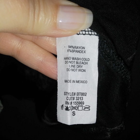 Tie dye black T-shirt rayon and spandex - fitted - Picture 3 of 11